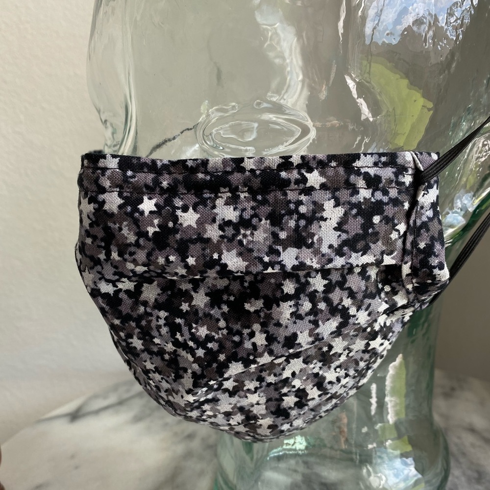 Black & Gray Star facemask. - Picture 2 of 11